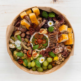 box à partager apéro dinatoire burrata camembert coppa jambon de parme traiteur évènementiel